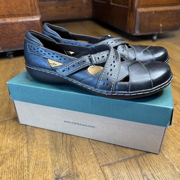 Clarks Ashland Spin Q Shoes Women 10 N Black Leather Comfort Hook & Loop Strap - Picture 2 of 5